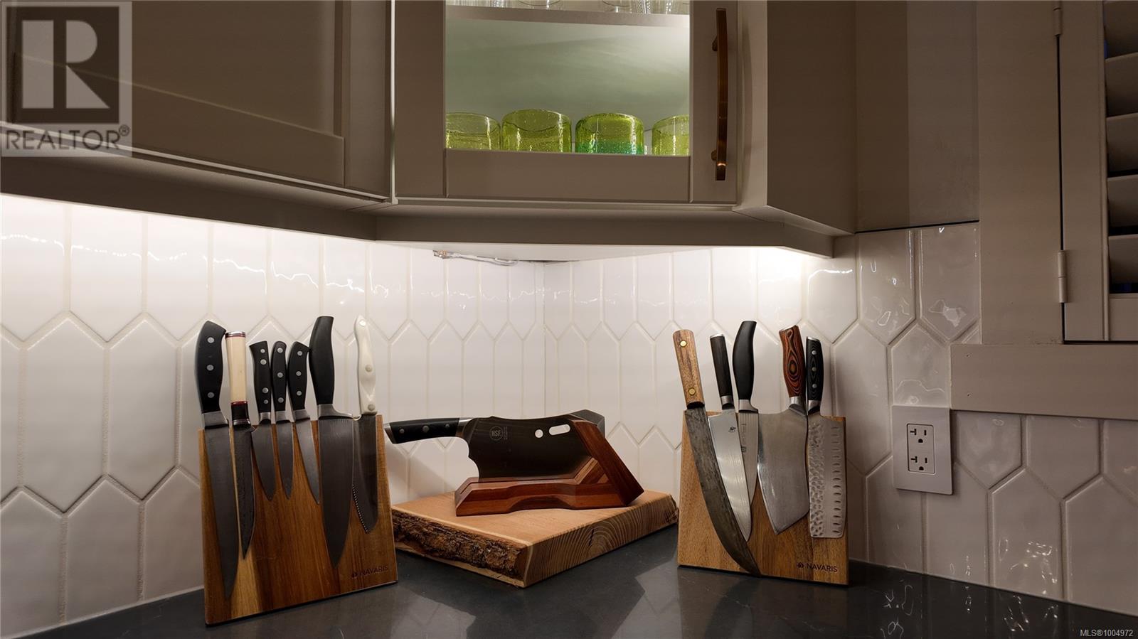 699 Galerno Rd, Campbell River