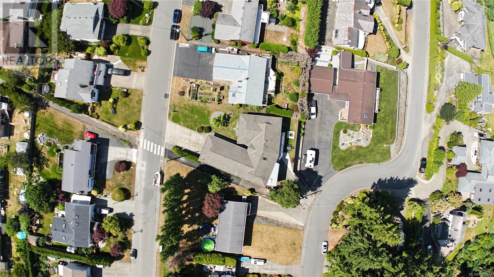 699 Galerno Rd, Campbell River