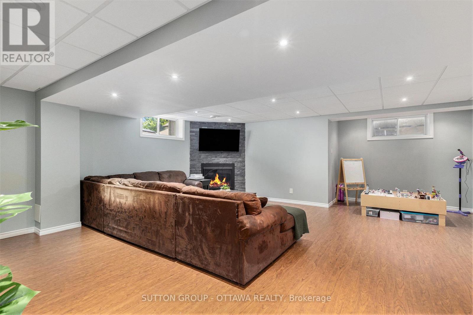 Photo 44 of 56 Honore Crescent, The Nation ON