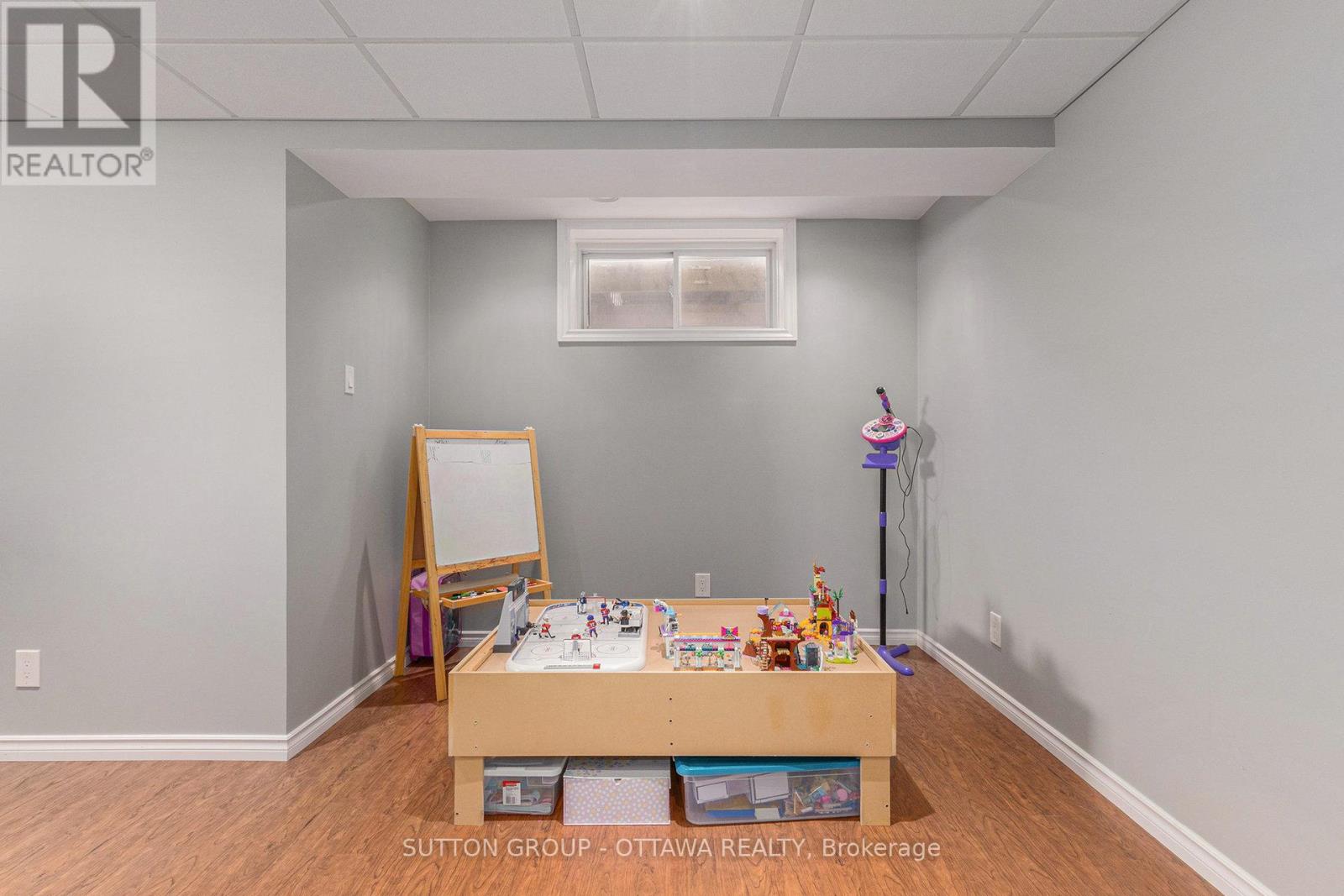Photo 3 of 56 Honore Crescent, The Nation ON