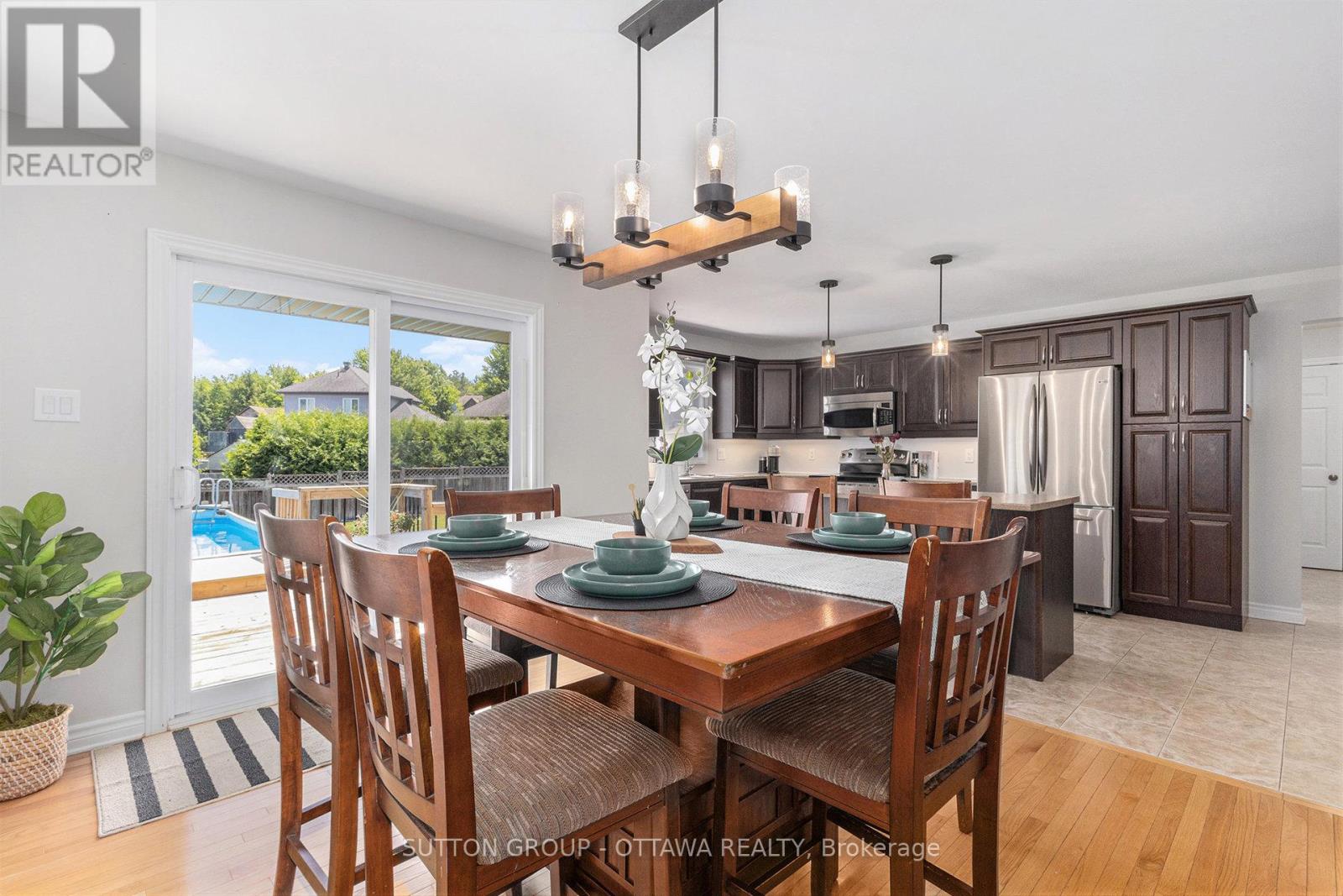 Photo 9 of 56 Honore Crescent, The Nation ON