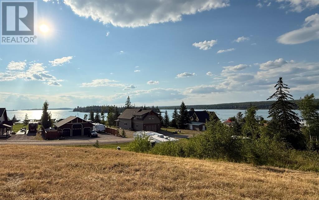 Photo 7 of 730 Spruce Street, Lac Des Iles SK