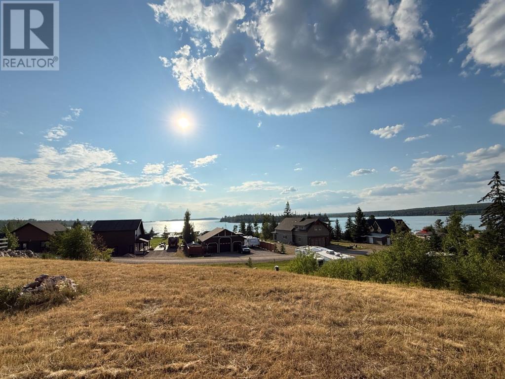 Photo 8 of 730 Spruce Street, Lac Des Iles SK