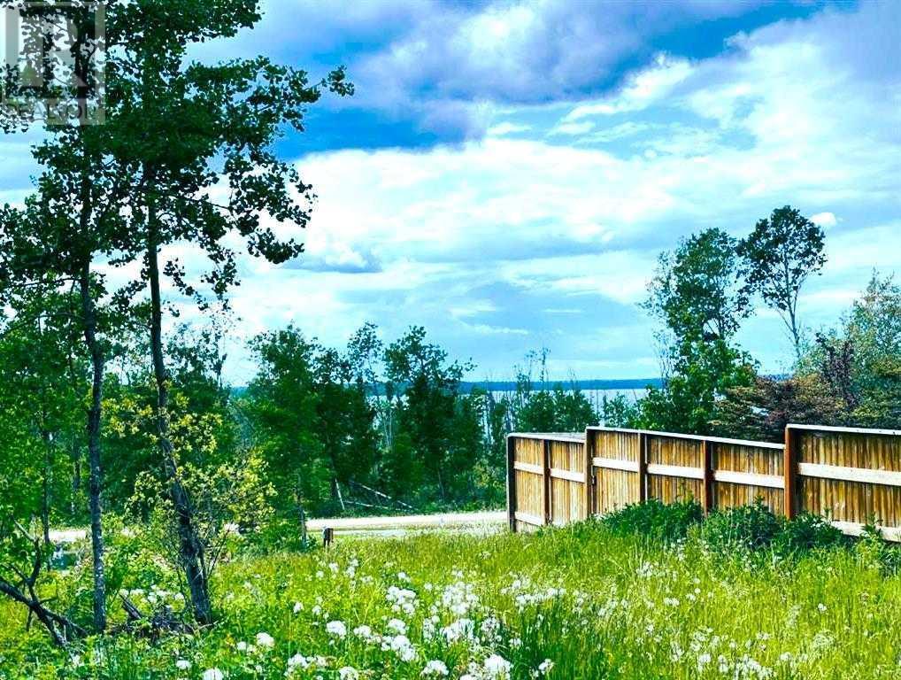 Photo 3 of 520 Diamond Willow Drive, Lac Des Iles SK