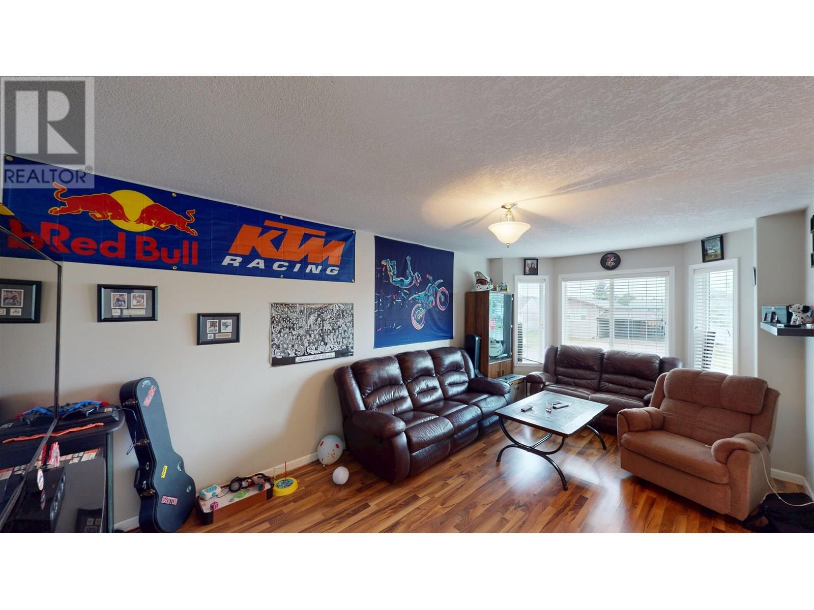 Photo 6 of 10711 89 Street, Fort St John BC