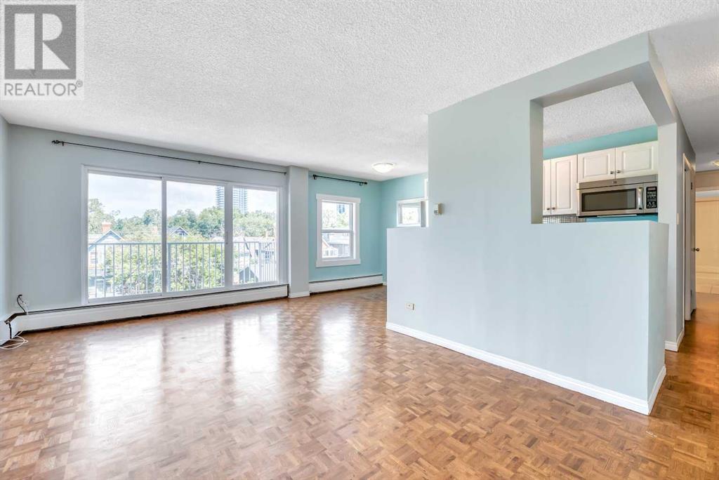 Single Family House for Sale in    Avenue SW Sunalta Calgary 