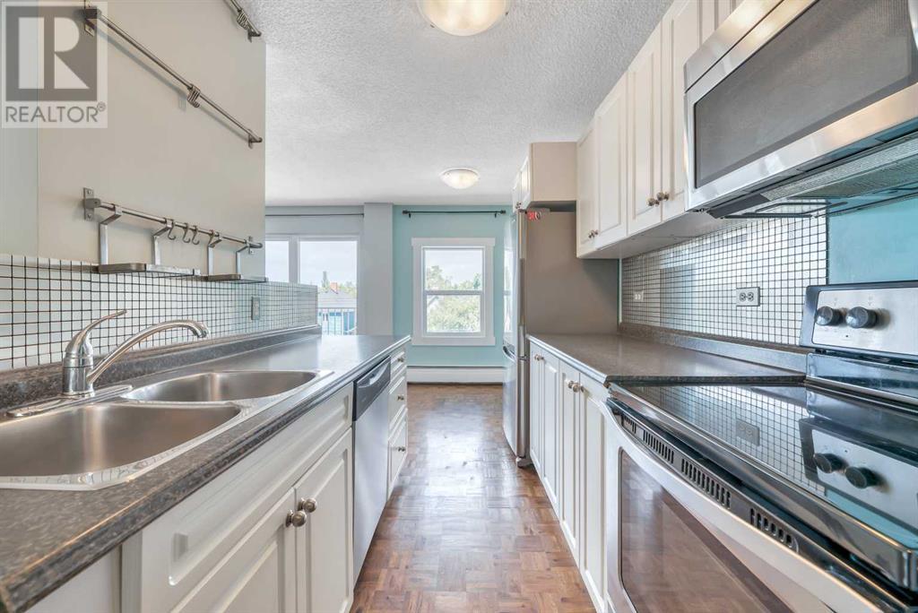 Single Family House for Sale in    Avenue SW Sunalta Calgary 