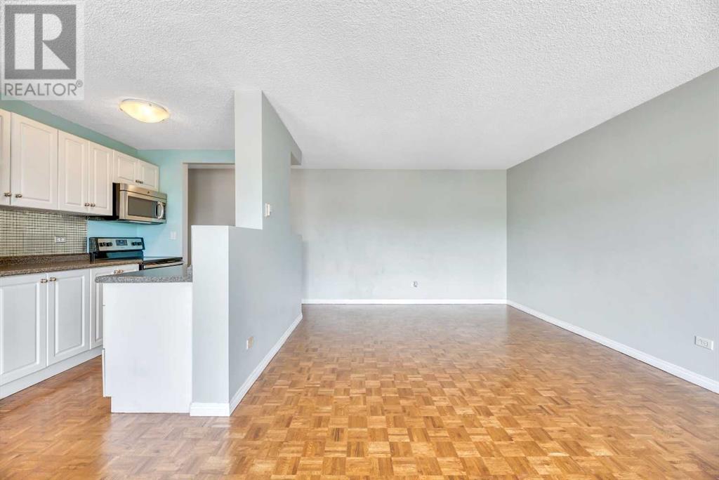 Single Family House for Sale in    Avenue SW Sunalta Calgary 