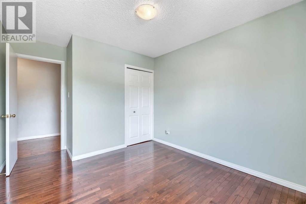 Single Family House for Sale in    Avenue SW Sunalta Calgary 