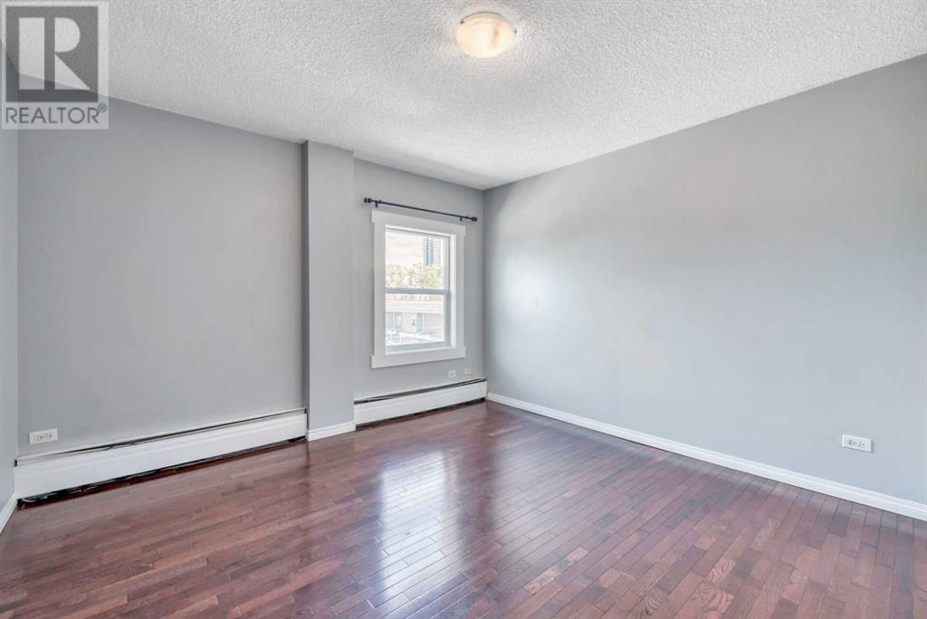Single Family House for Sale in    Avenue SW Sunalta Calgary 