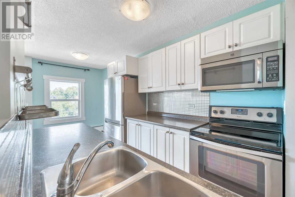 Single Family House for Sale in    Avenue SW Sunalta Calgary 