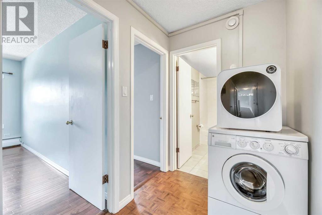 Single Family House for Sale in    Avenue SW Sunalta Calgary 