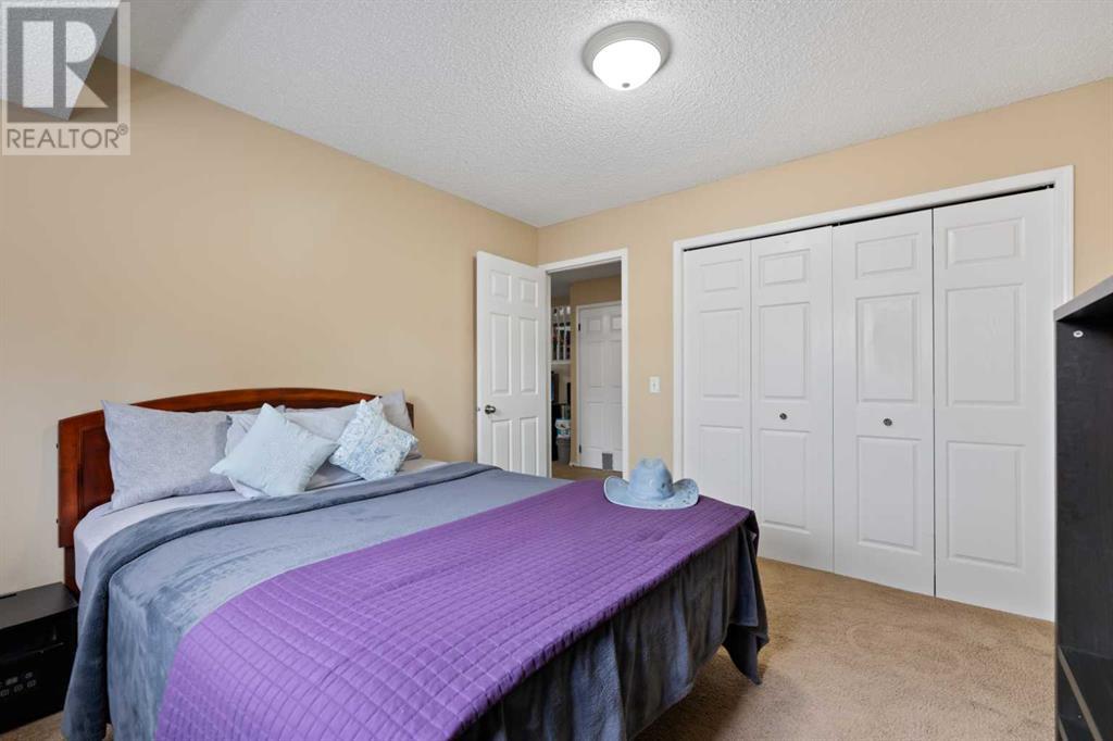 Photo 2 of 132 Mt Apex Green Se, Calgary AB