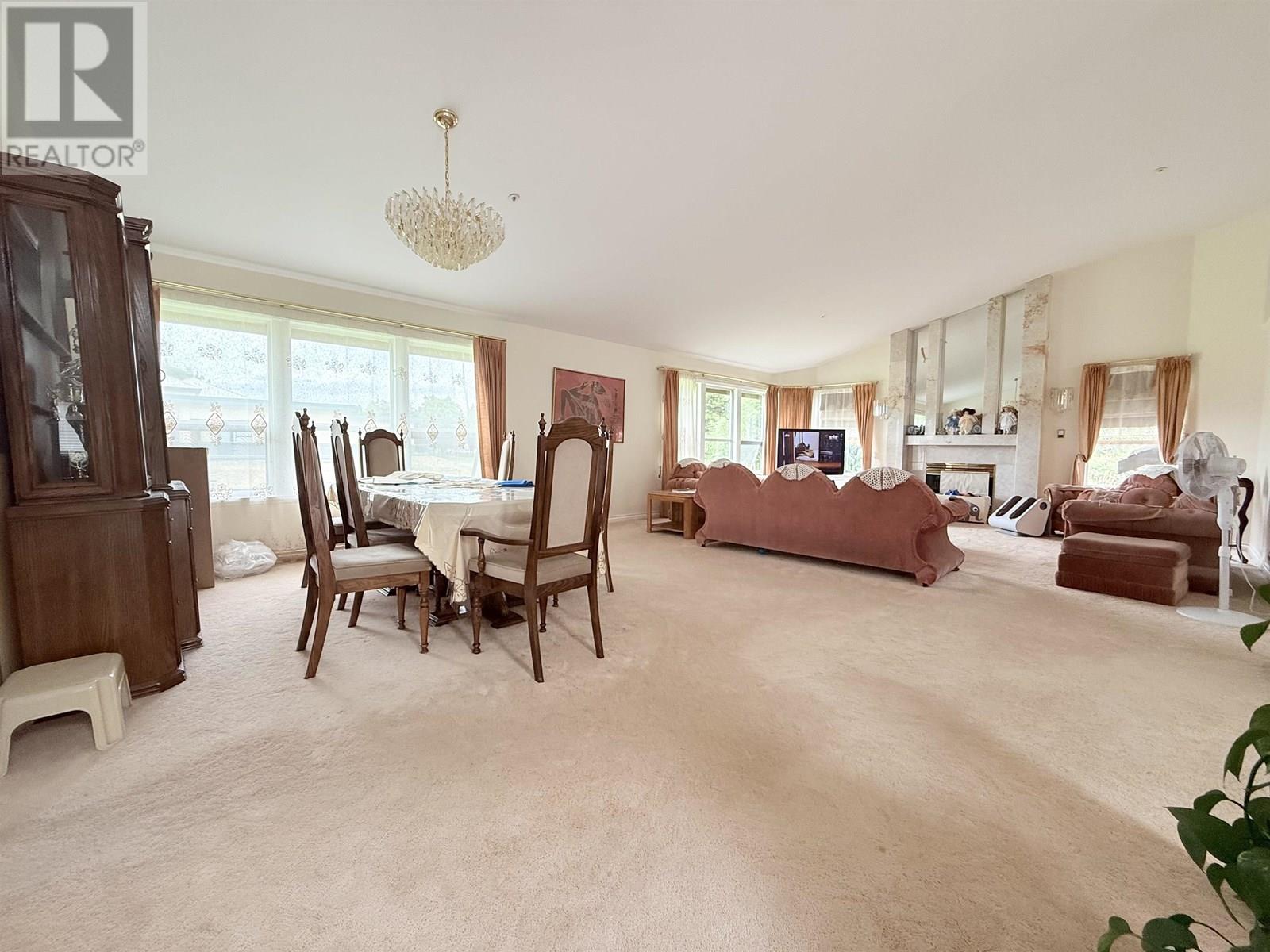 55 5380 SMITH DRIVE, Richmond