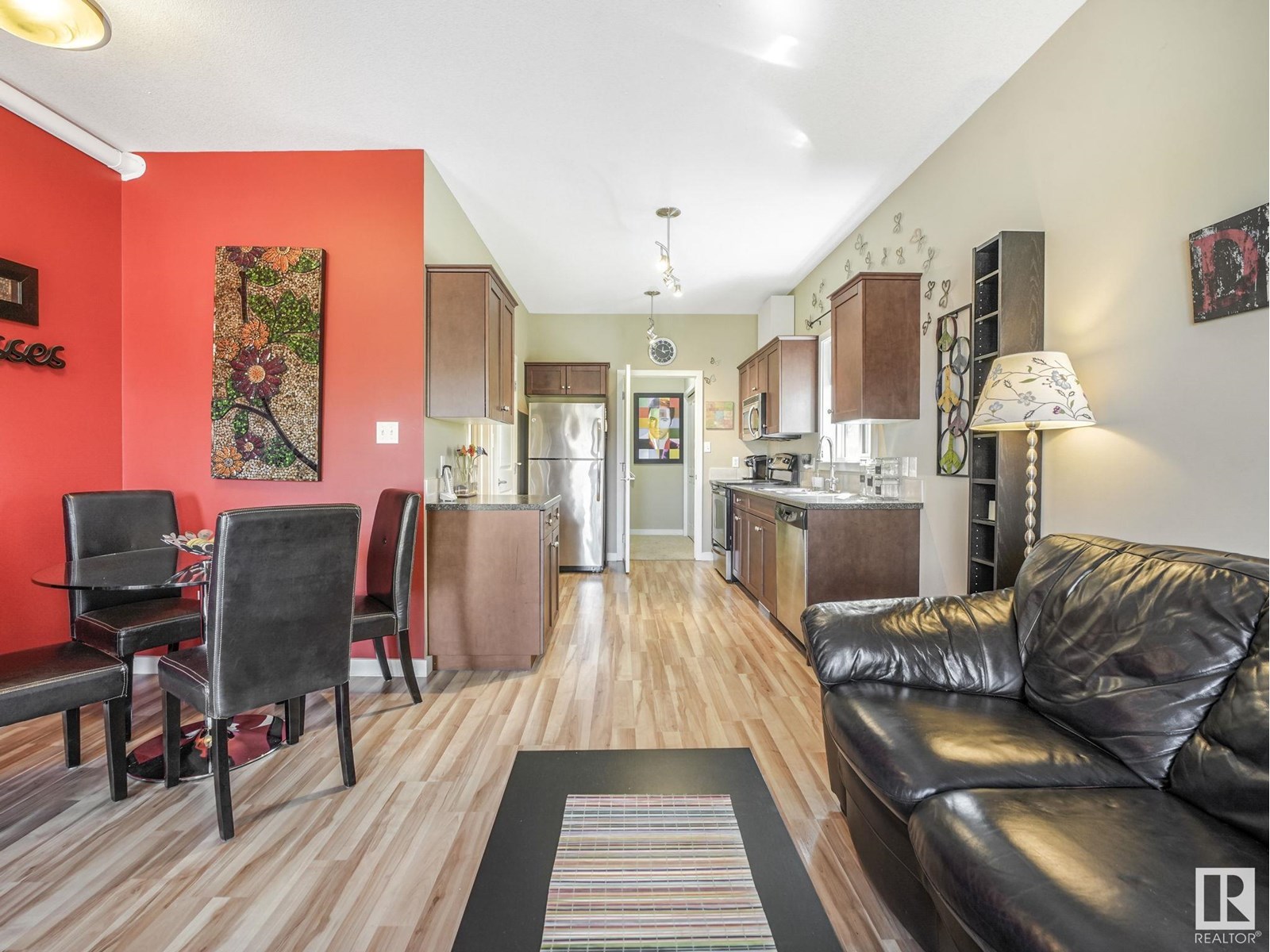 Photo 10 of 3 11811 106 St Nw Nw, Edmonton AB