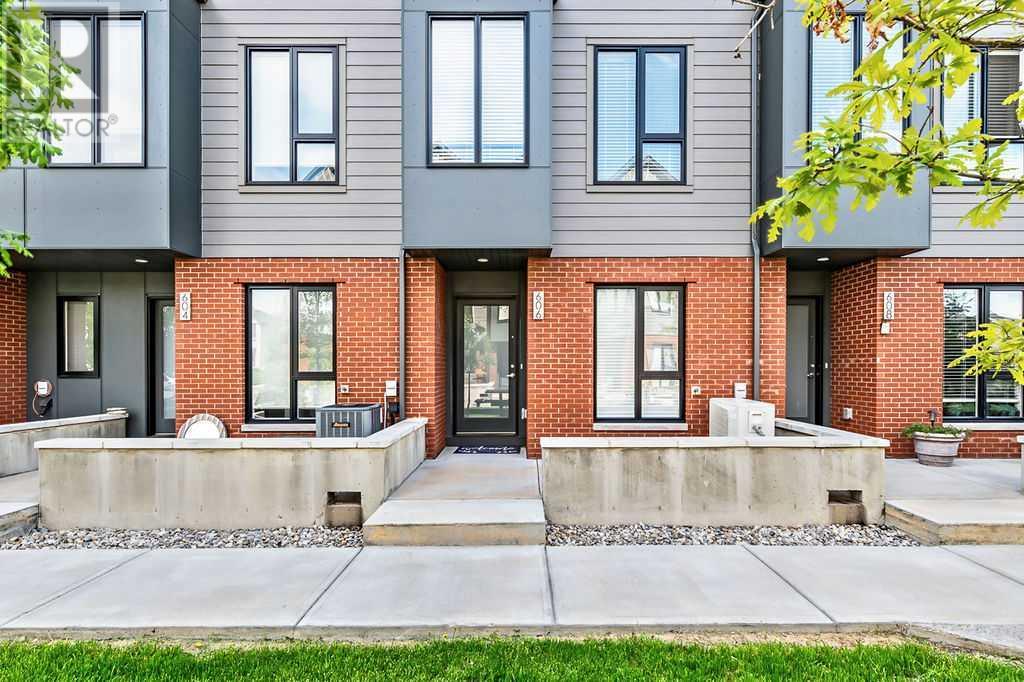 Photo 10 of 608 Drake Landing Wynd, Okotoks AB
