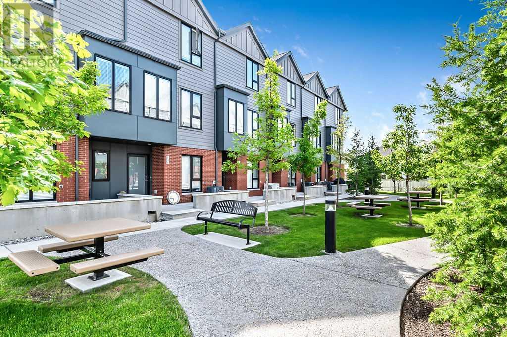 Photo 11 of 608 Drake Landing Wynd, Okotoks AB