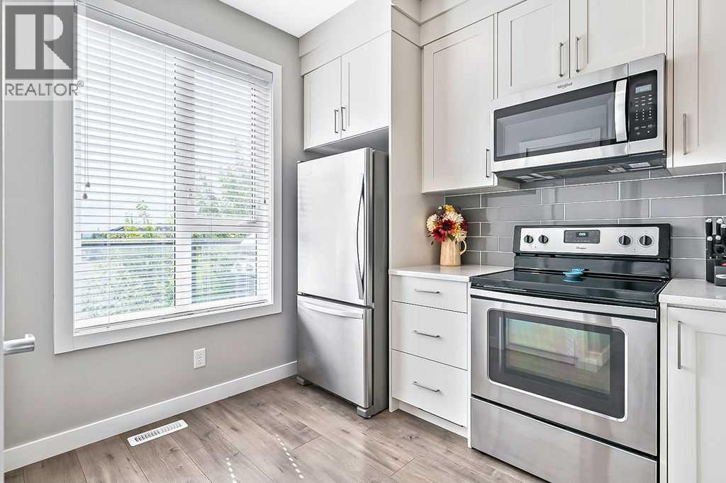Photo 6 of 608 Drake Landing Wynd, Okotoks AB