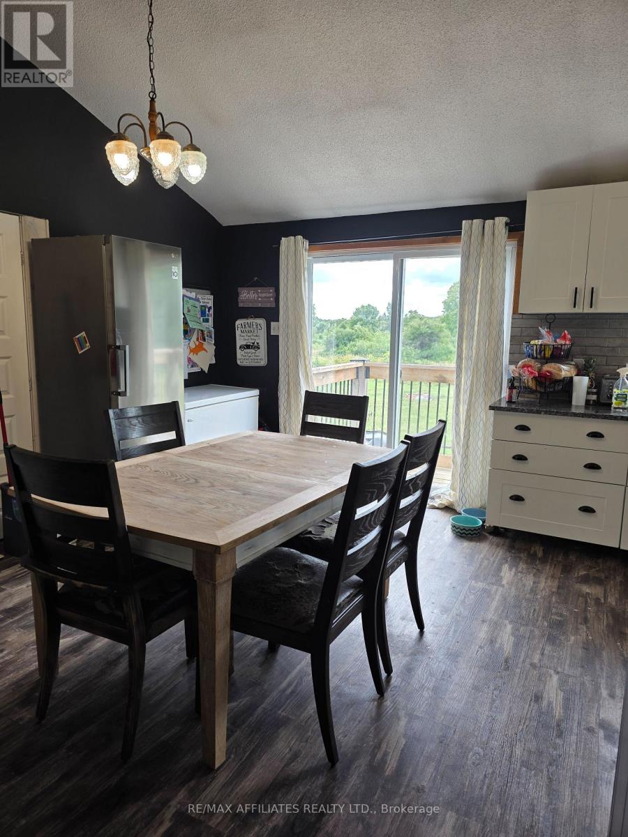 Photo 11 of 712 Daytown Road, Rideau Lakes ON