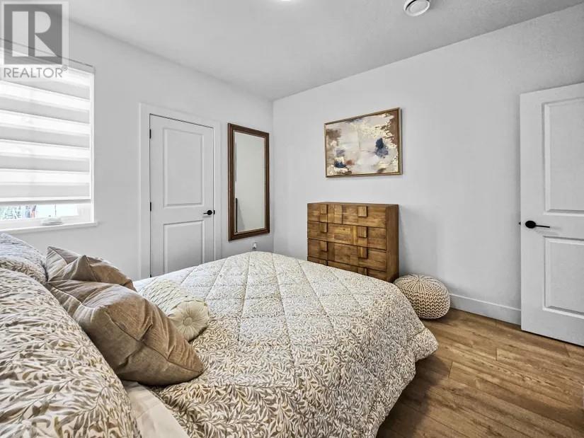 Photo 1 of 6511 Kitchener Street, Burnaby BC