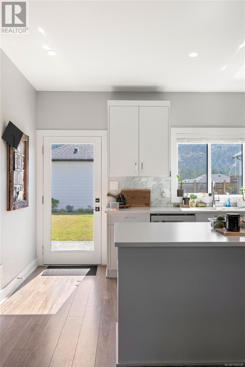 Photo 11 of 2911 Constellation Ave, Langford BC