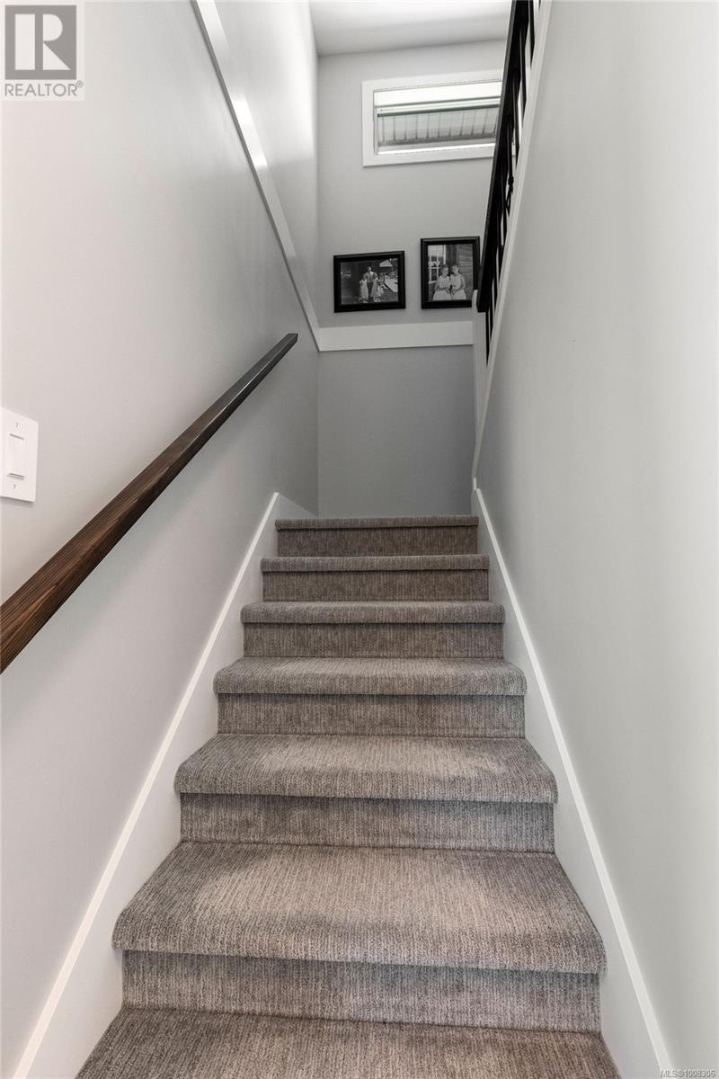 Photo 18 of 2911 Constellation Ave, Langford BC