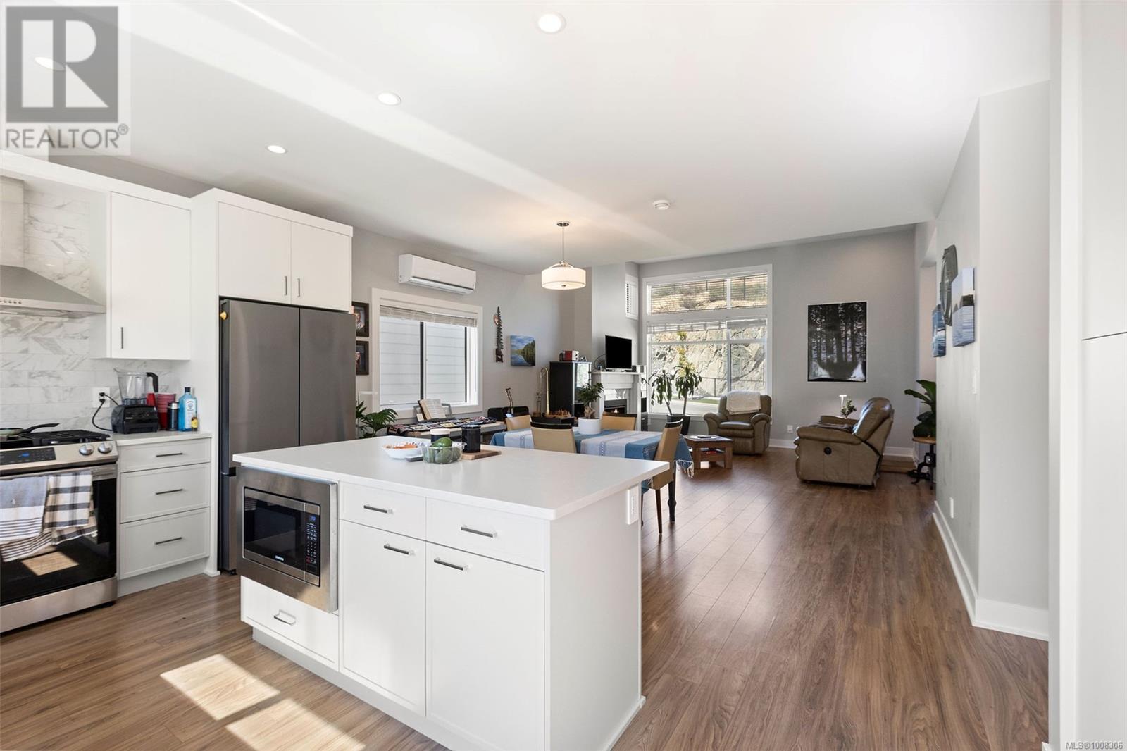 Photo 14 of 2911 Constellation Ave, Langford BC