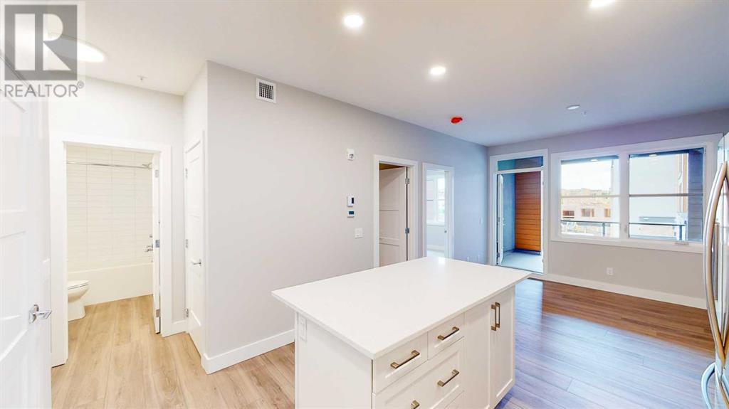 Single Family House for Sale in    Avenue SW Springbank Hill Calgary 