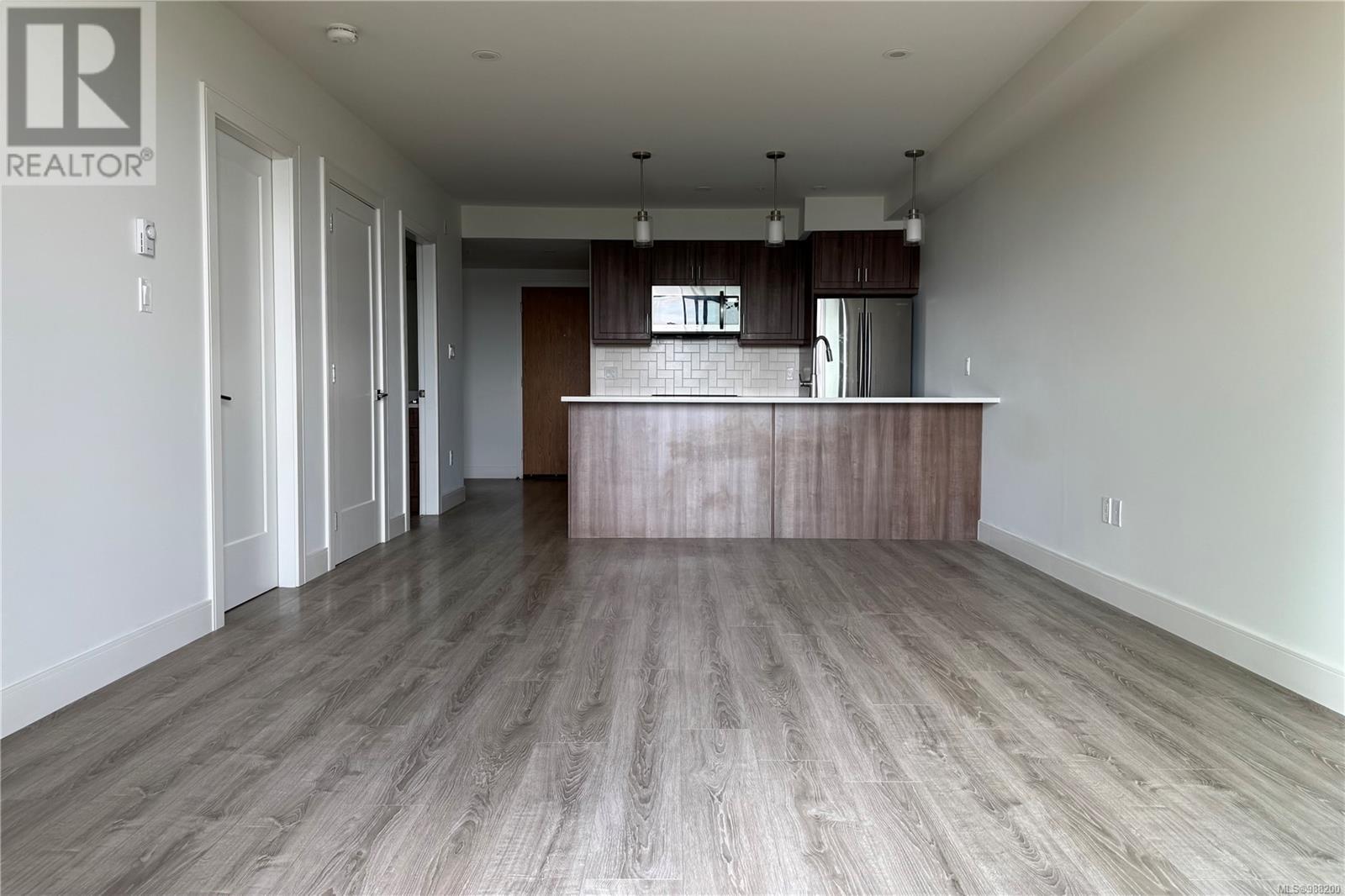 303 119 Haliburton St, Nanaimo