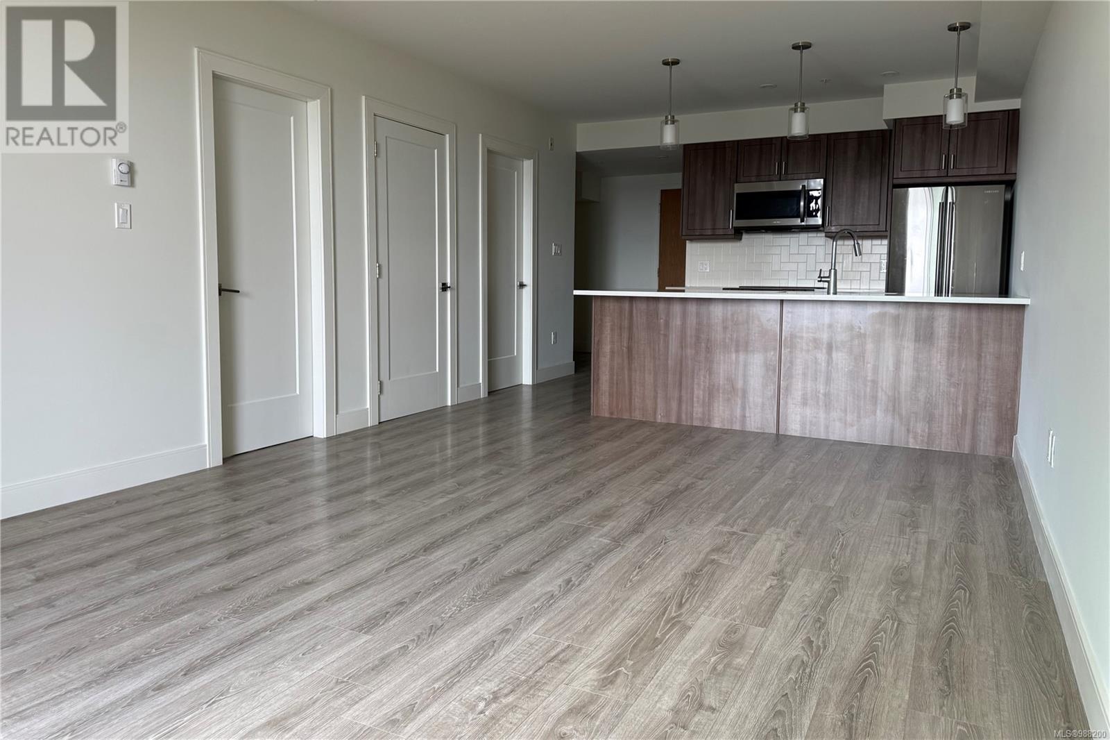 303 119 Haliburton St, Nanaimo