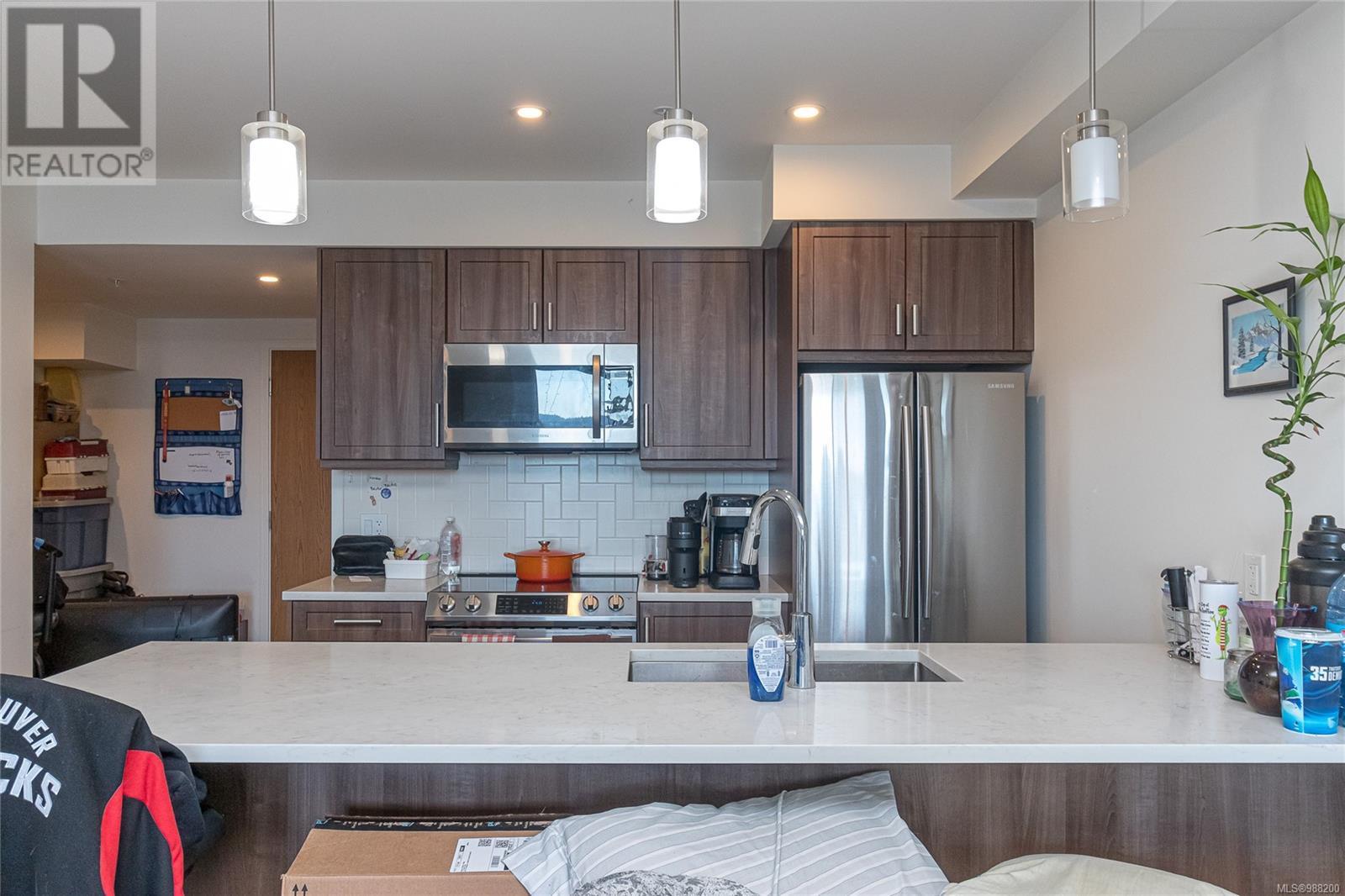 303 119 Haliburton St, Nanaimo
