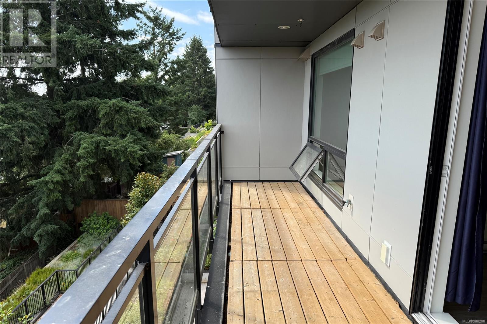 303 119 Haliburton St, Nanaimo
