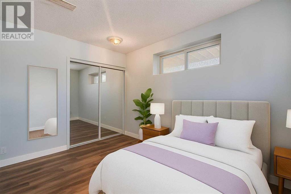 Single Family House Bi-level for Sale in   Avenue SE Forest Lawn Calgary 
