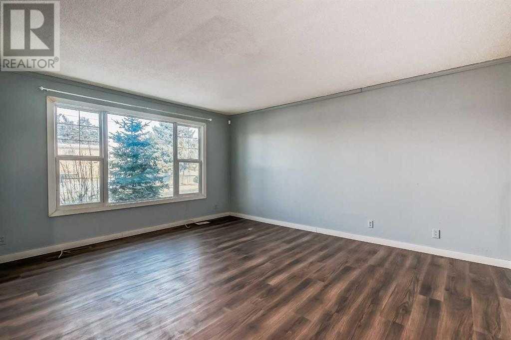 Single Family House Bi-level for Sale in   Avenue SE Forest Lawn Calgary 