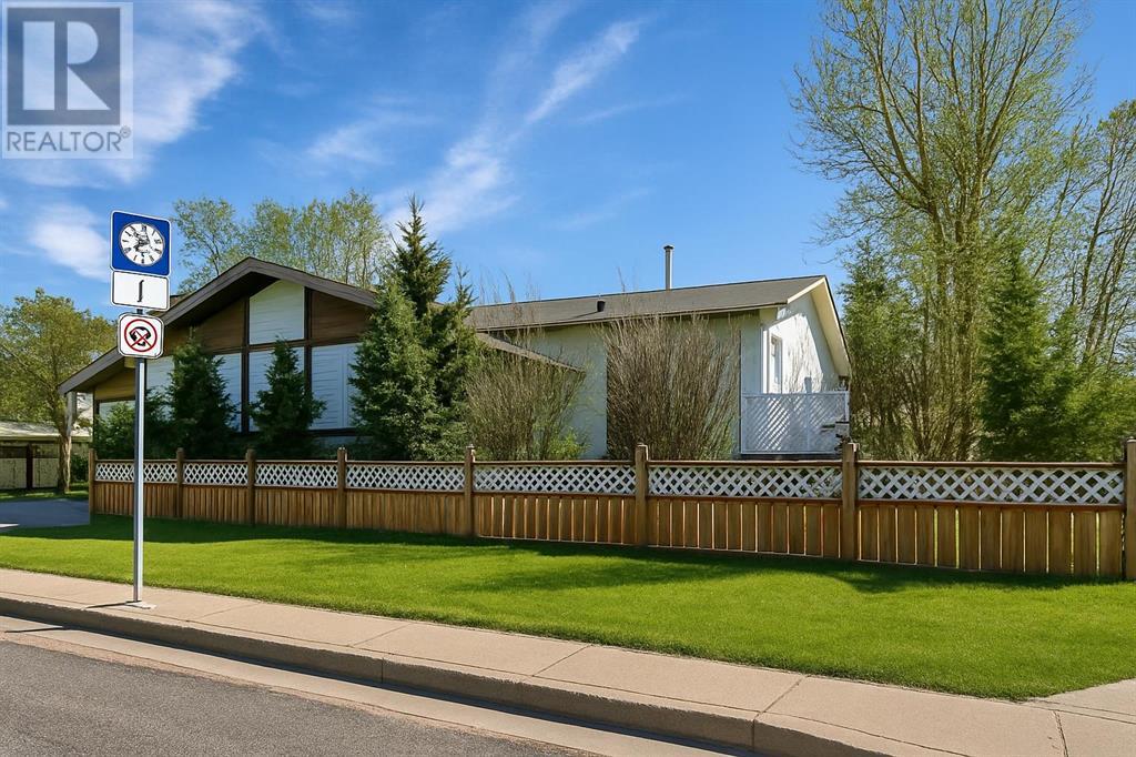 Single Family House Bi-level for Sale in   Avenue SE Forest Lawn Calgary 