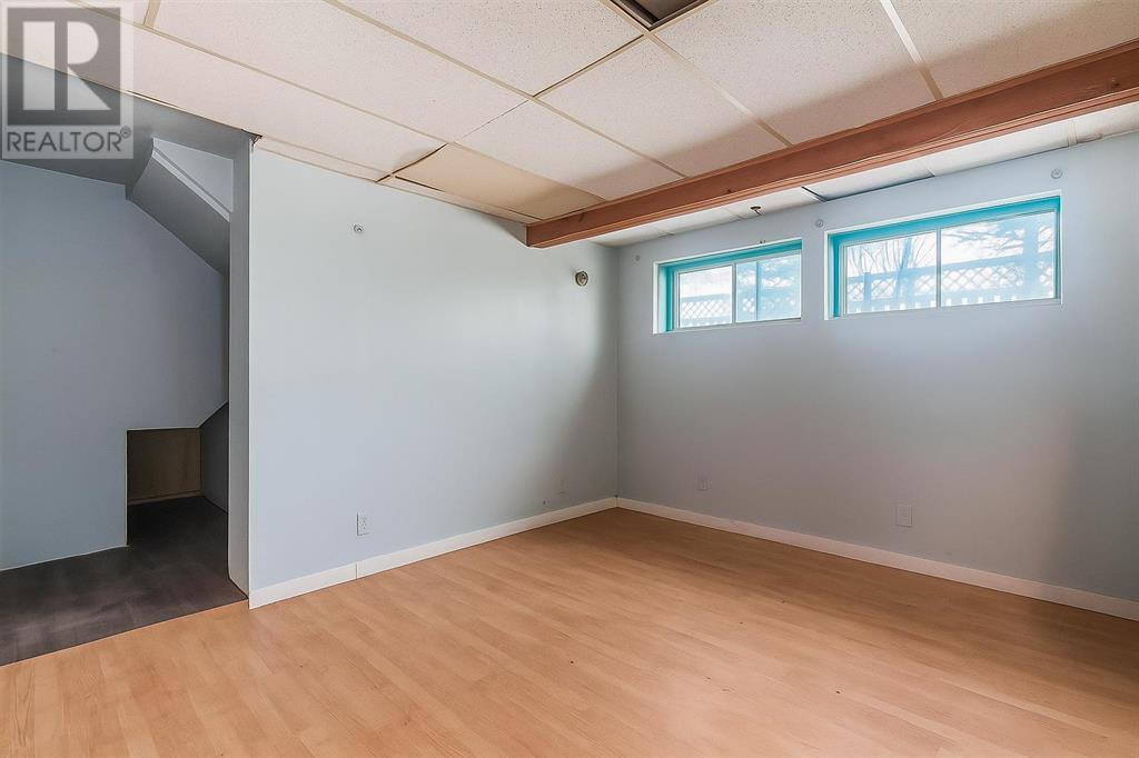 Single Family House Bi-level for Sale in   Avenue SE Forest Lawn Calgary 