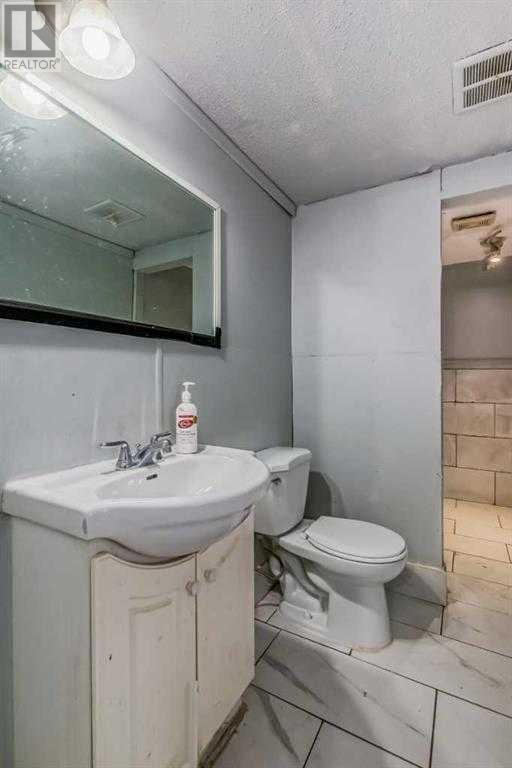 Single Family House Bi-level for Sale in   Avenue SE Forest Lawn Calgary 