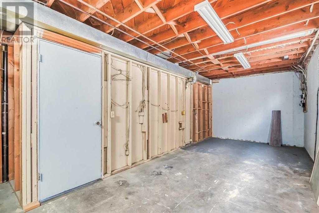 Single Family House Bi-level for Sale in   Avenue SE Forest Lawn Calgary 