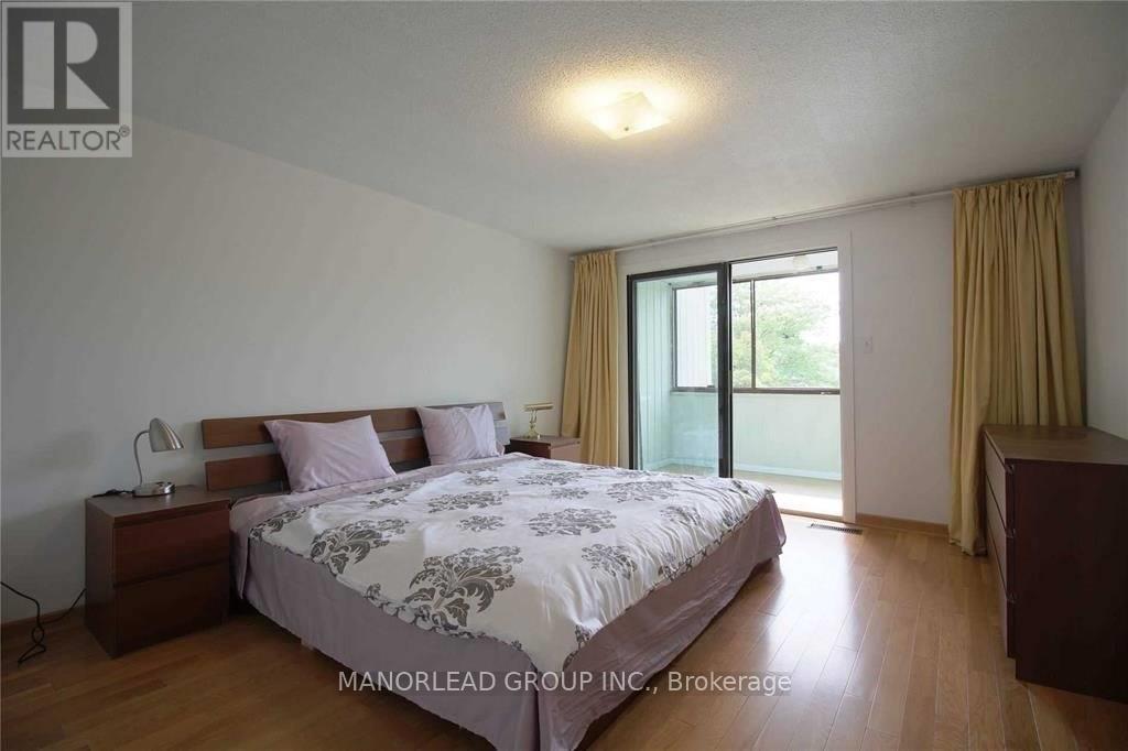 Photo 1 of 73 Buckhurst Crescent, Toronto ON