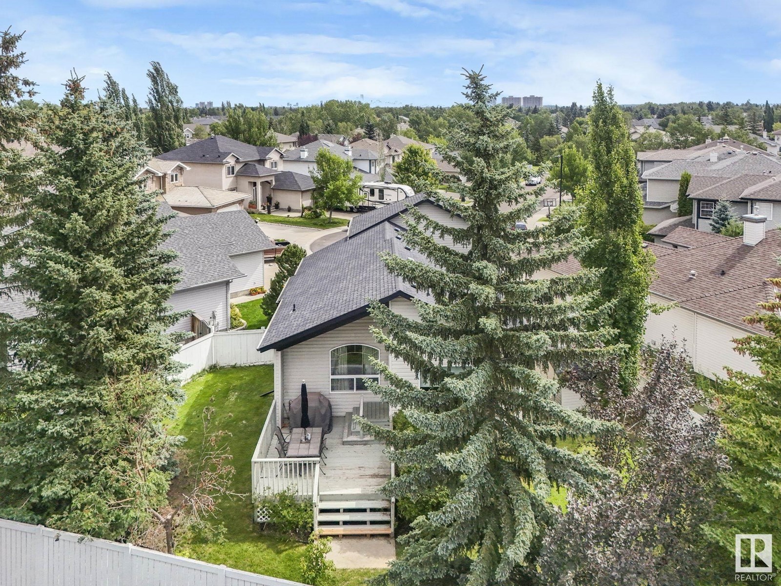 Photo 55 of 1032 Ormsby Cr Nw, Edmonton AB