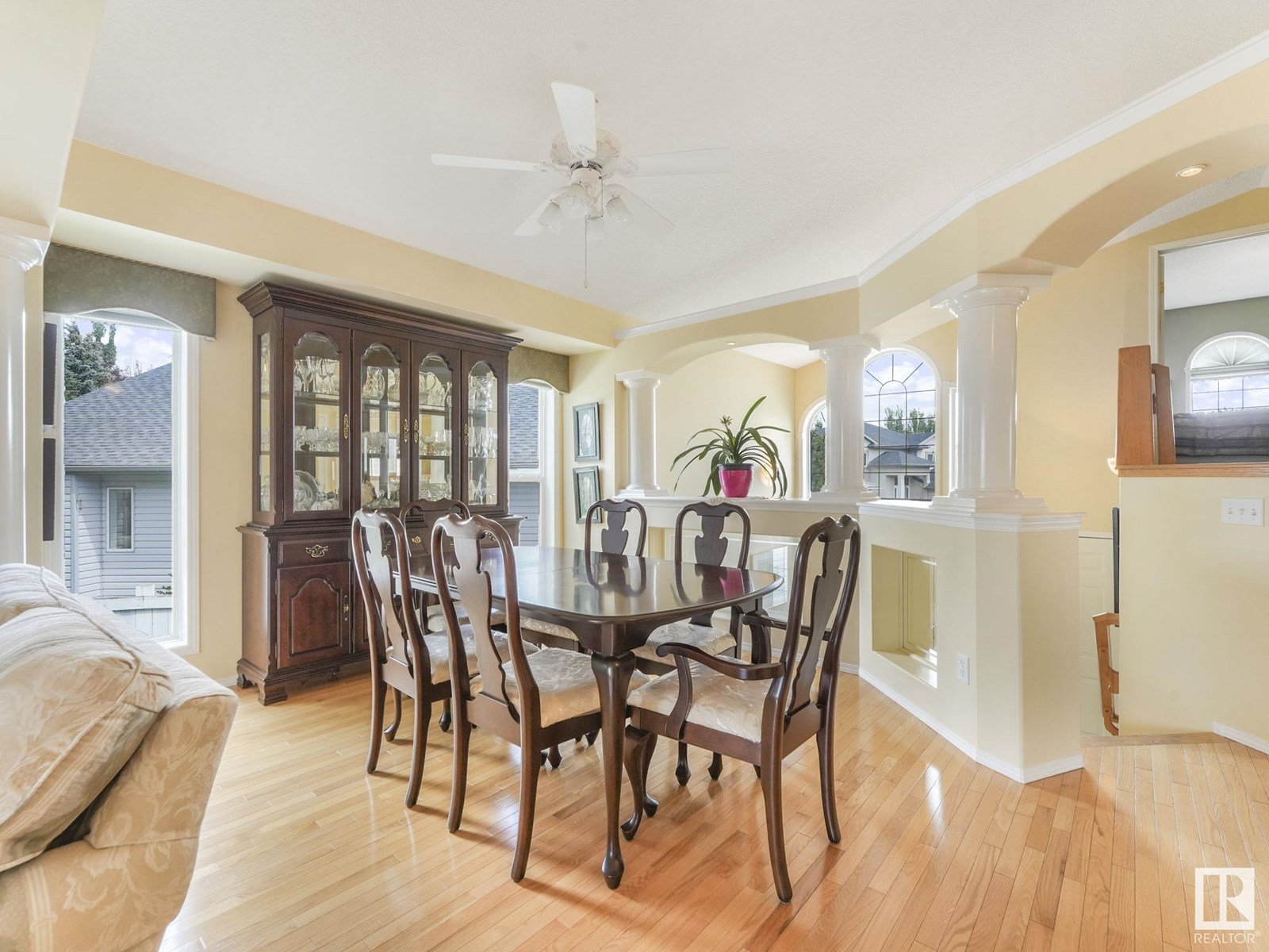 Photo 39 of 1032 Ormsby Cr Nw, Edmonton AB