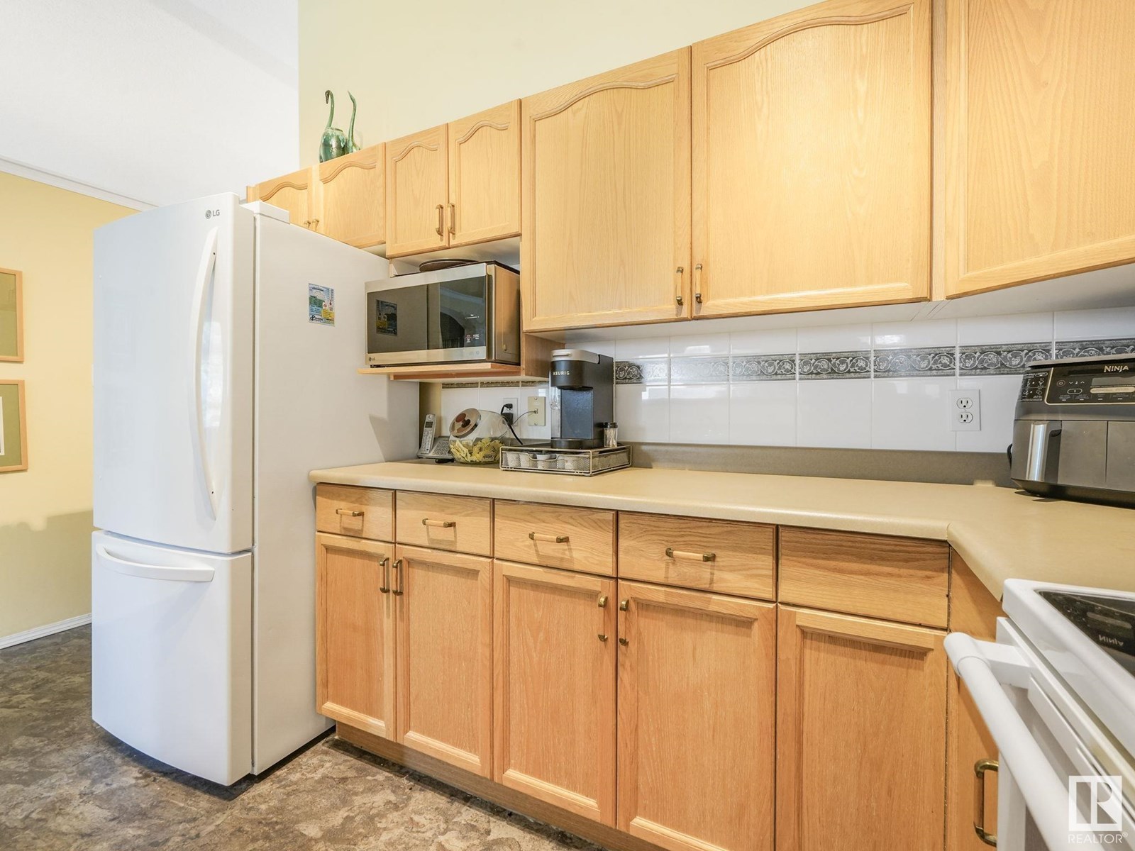 Photo 49 of 1032 Ormsby Cr Nw, Edmonton AB