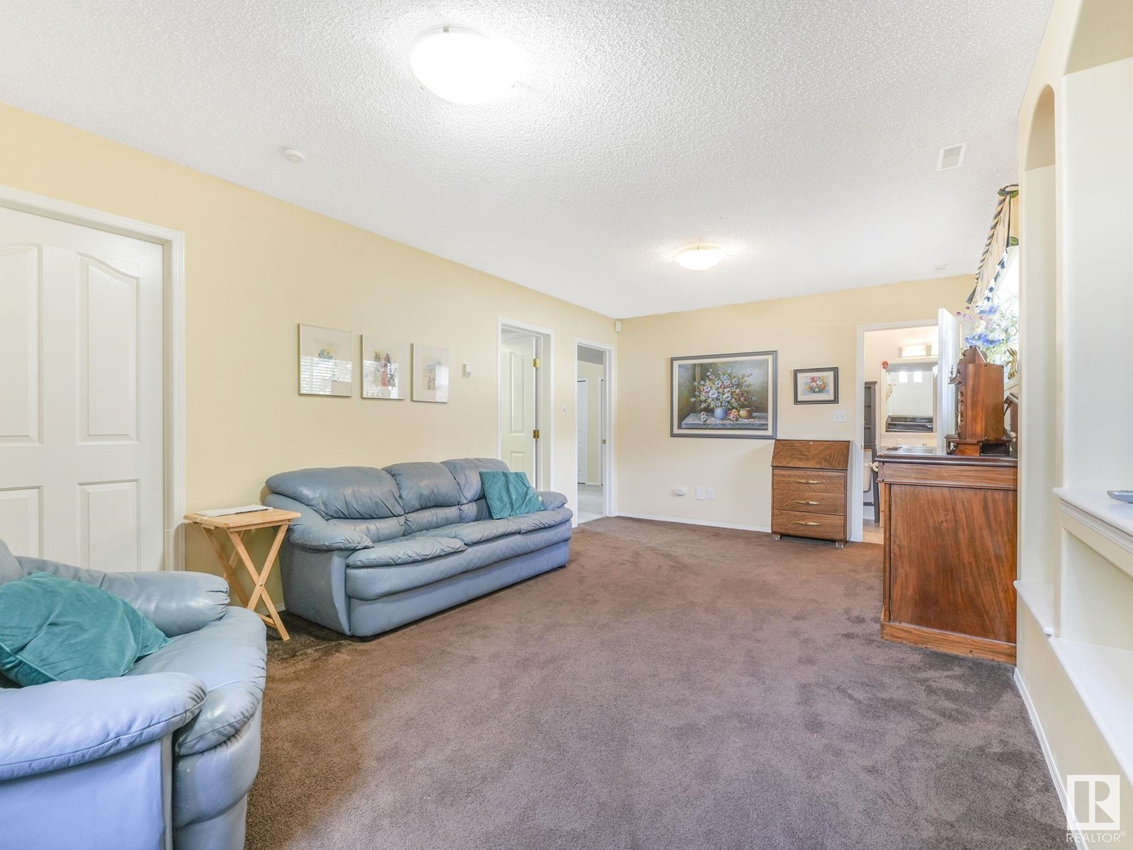 Photo 21 of 1032 Ormsby Cr Nw, Edmonton AB