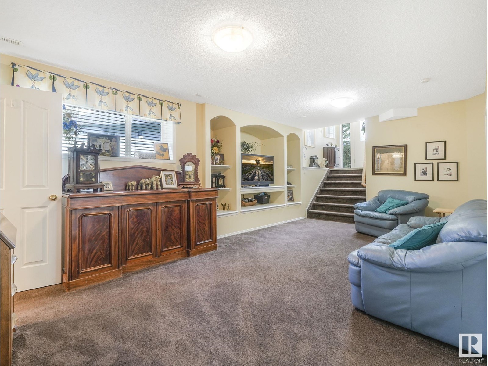 Photo 54 of 1032 Ormsby Cr Nw, Edmonton AB
