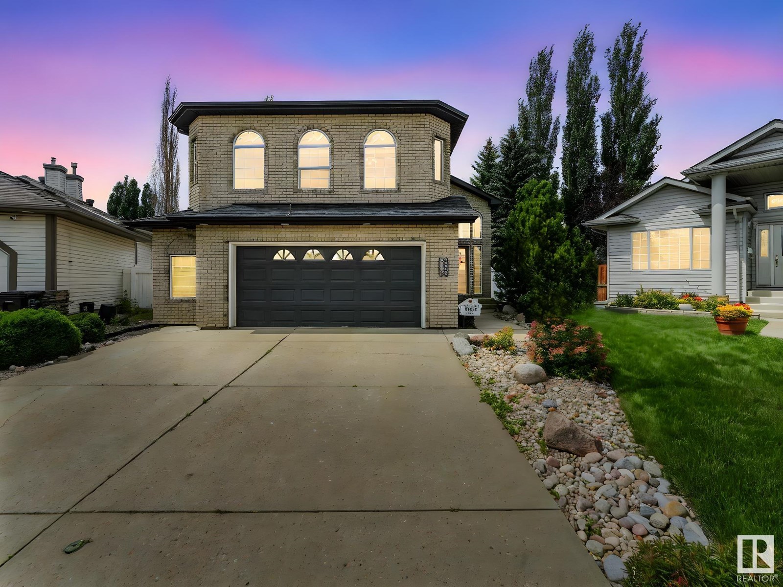 Photo 15 of 1032 Ormsby Cr Nw, Edmonton AB