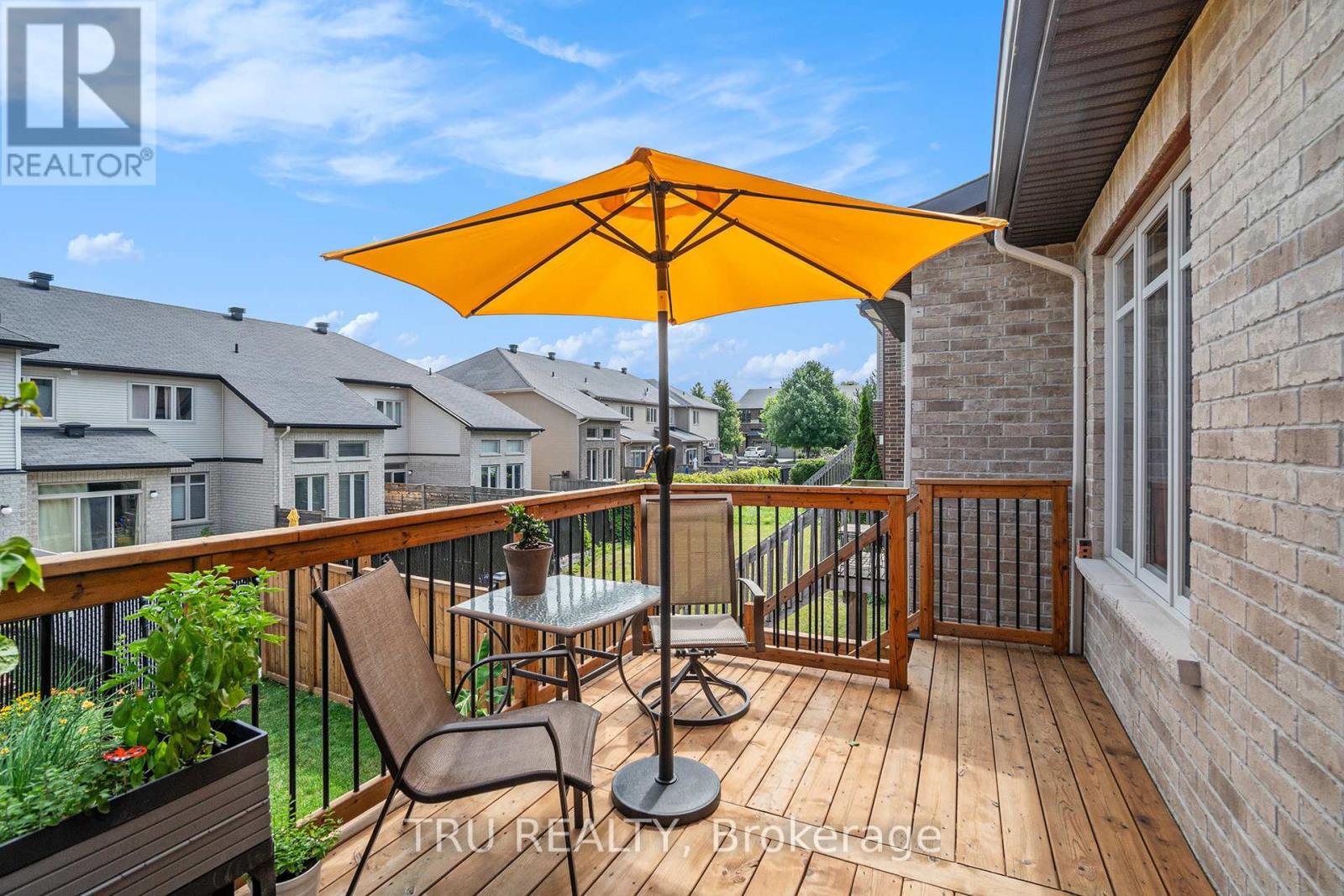 Photo 11 of 1113 Tischart Crescent, Ottawa ON