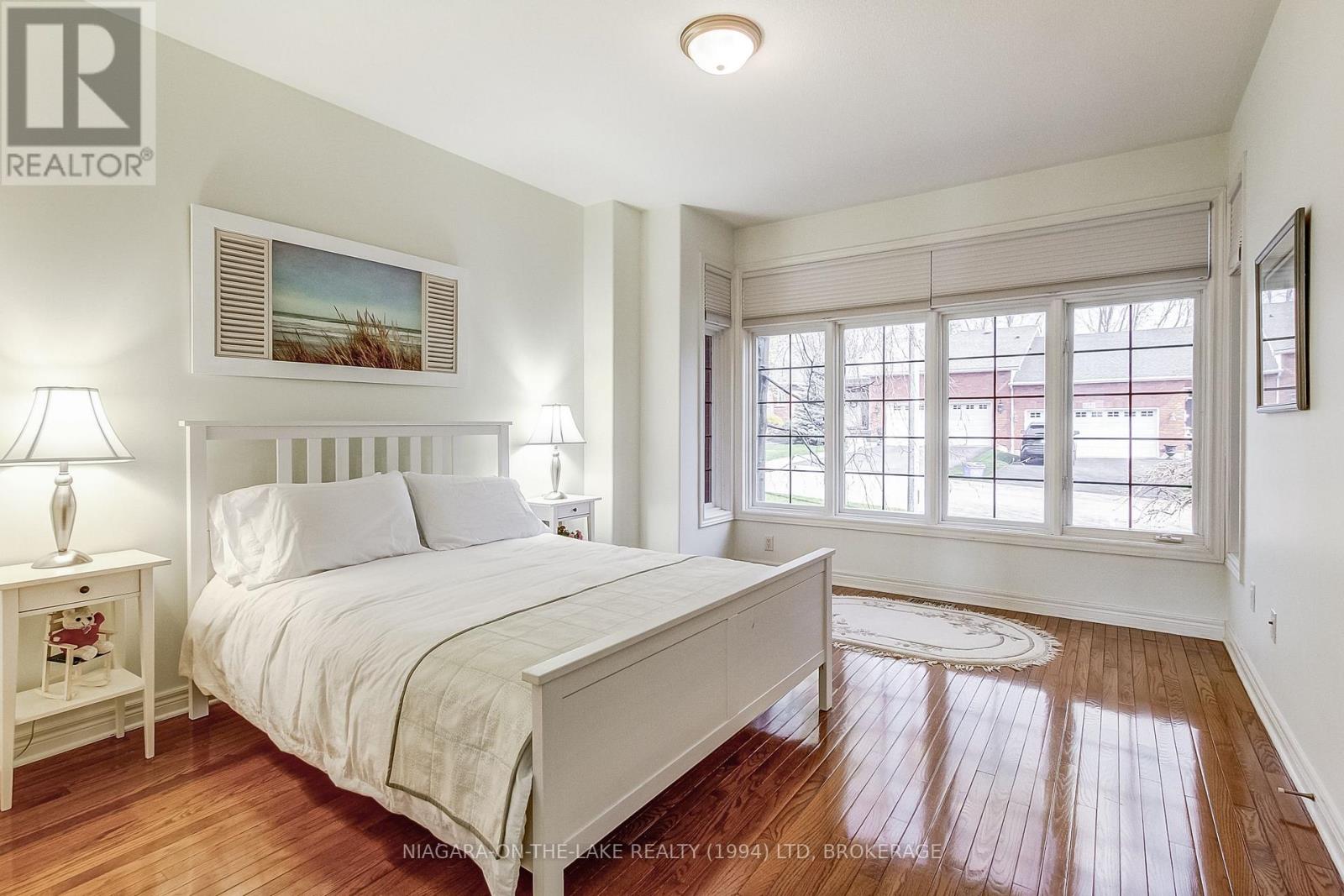 Photo 14 of 6274 Forest Ridge Drive, Niagara Falls ON