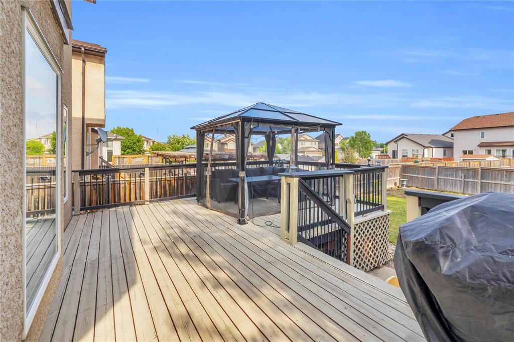 Photo 31 of 78 Helen Mayba Crescent, Winnipeg MB