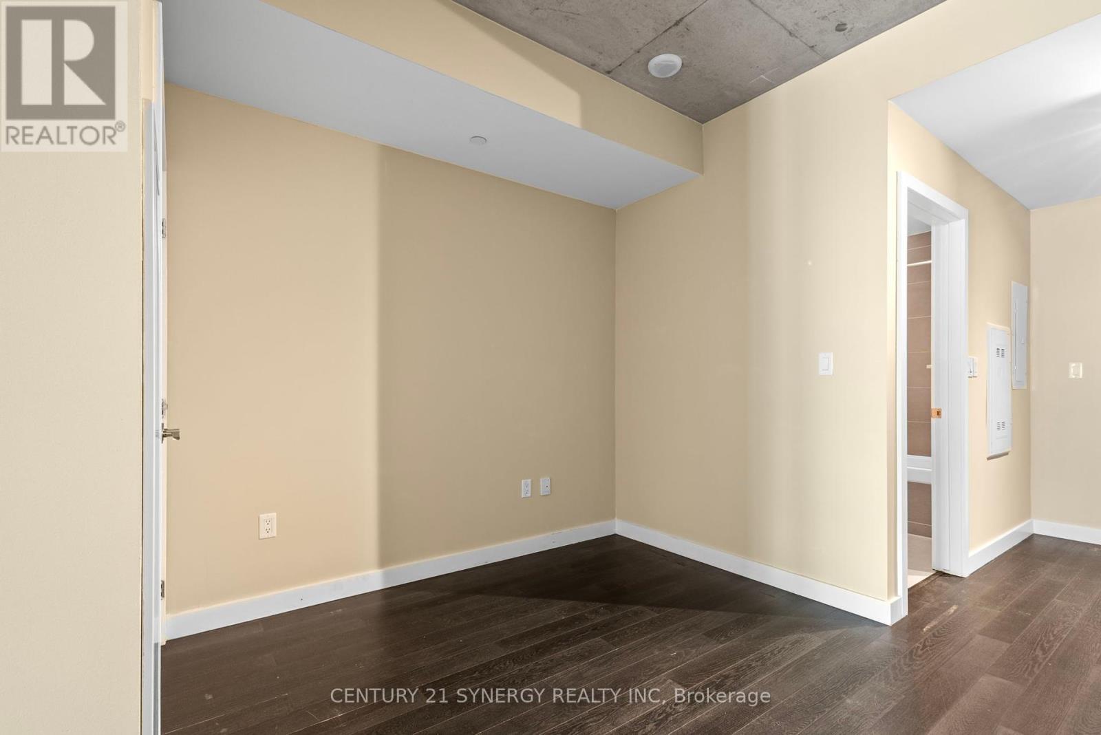 Photo 4 of 313 224 Lyon Street N, Ottawa ON