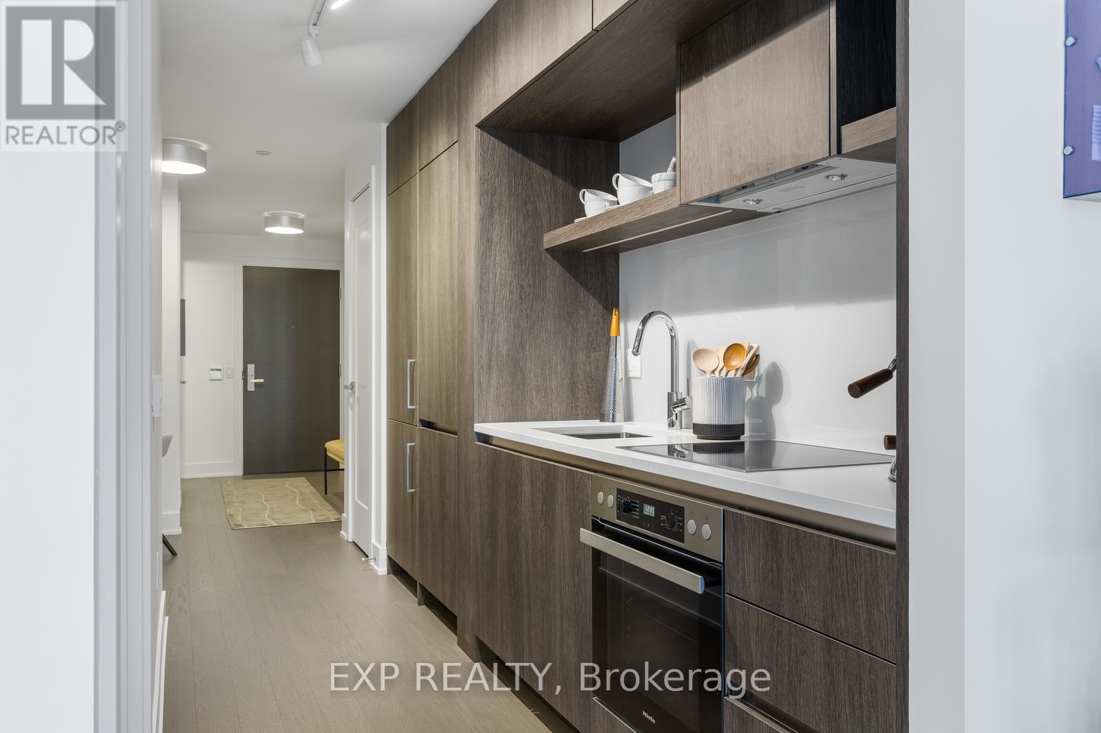 Photo 11 of 408 6 Jackes Avenue, Toronto ON